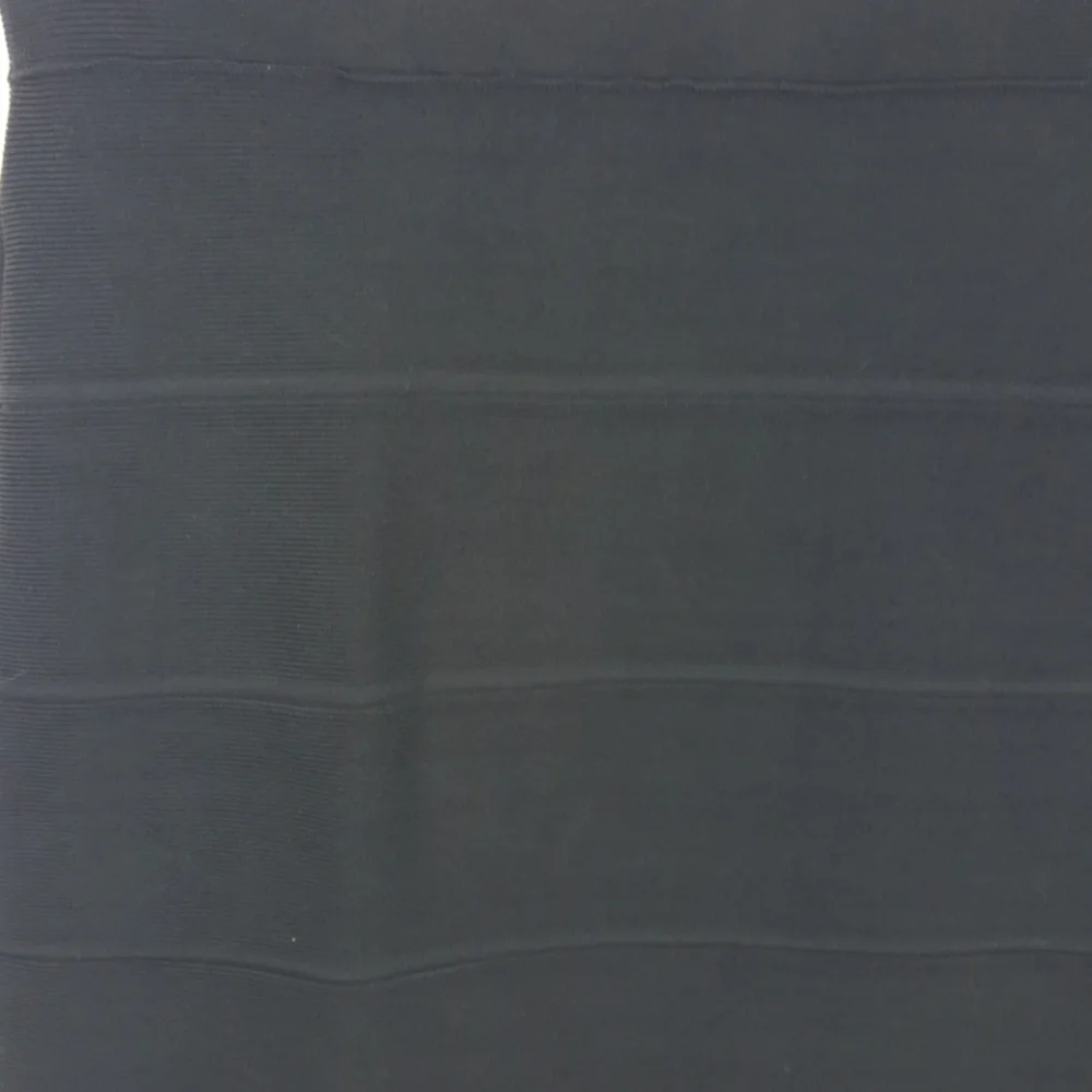 BCBG MAXAZRIA SAMONE POWER SKIRT...💗
